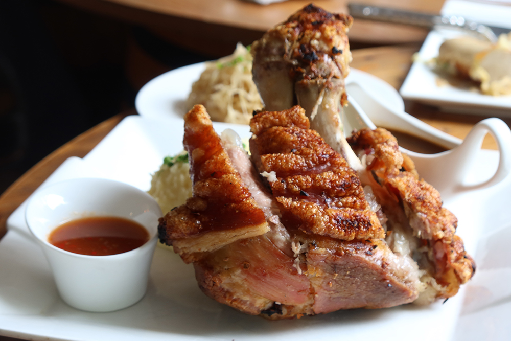 ขาหมูเยอรมัน