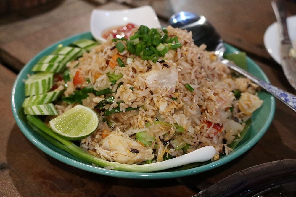 ข้าวผัดปู