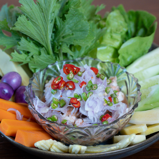 เคล็ดลับความอร่อยของเมนู “น้ำพริกขยำกุ้งสด”  (เซฟอิน ณรงค์ฤทธิ์ แซ่ขอ)