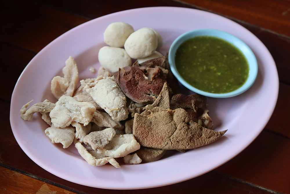 ลวกจิ้มหมู