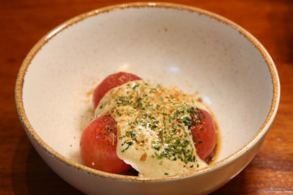 Caprese Salad เต้าหู้ปั่นกับสาหร่าย