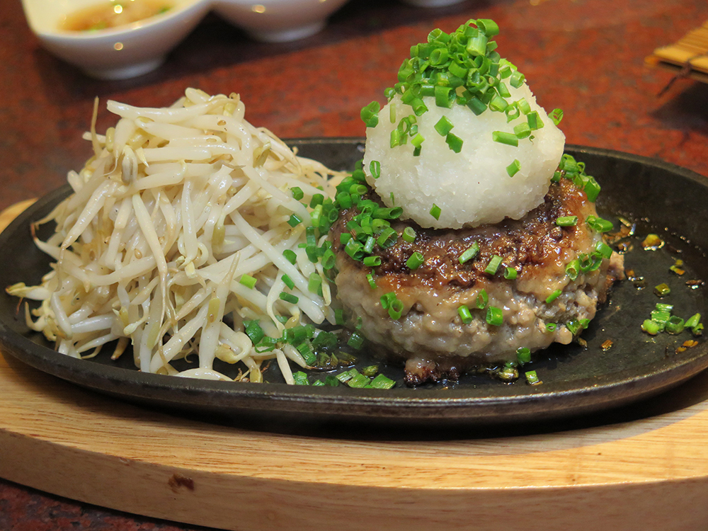 แฮมเบิร์กเนื้อวัวคุโรเกะวากิว