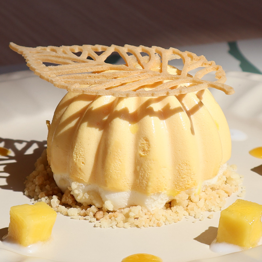 การเลือกมะม่วงที่ใช้ในเมนู Mango Coconut Mousse (เชฟเป่าเป้ เจสสิก้า หวัง)