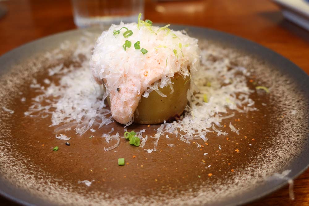 มันหวานญี่ปุ่น ราดมายองเนสซาวร์ครีม และเมนไทโกะ