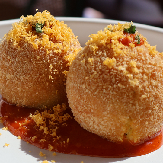 เคล็ดลับการทอดคร็อกเก้ปูผัดผงกะหรี่ (เชฟเป่าเป้ เจสสิก้า หวัง)