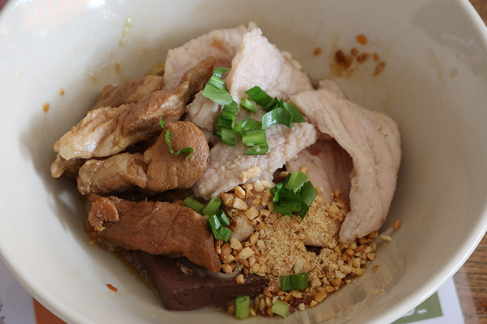 เกาเหลาแห้งหมูหมัก หมูตุ๋น